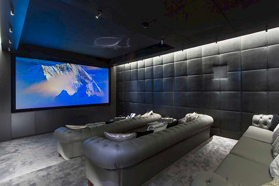 Grahams HiFi Demo Room DLA-NZ700 JVC Projector